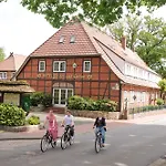 Acht Linden Egestorf
