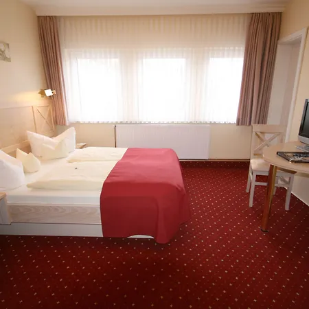 Acht Linden Отель 4*