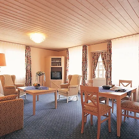 Acht Linden Egestorf