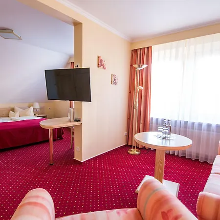 Acht Linden Отель 4*