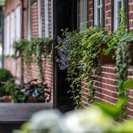 Acht Linden Hotel