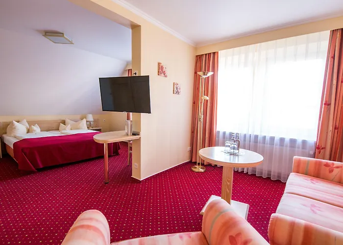 Acht Linden Hotel 4*
