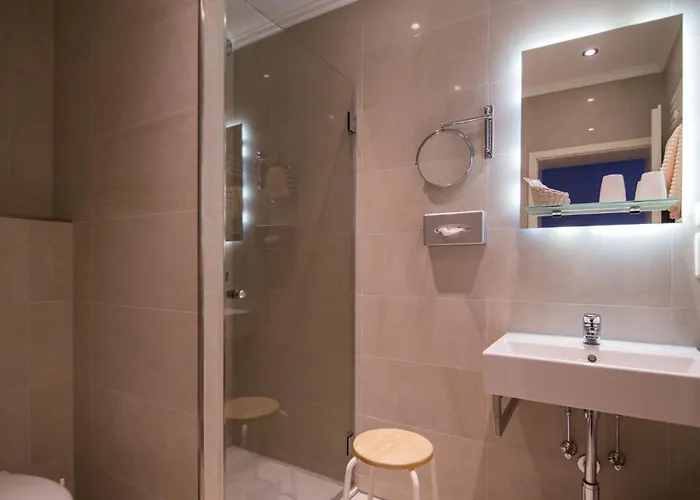 Hotel Acht Linden 4*